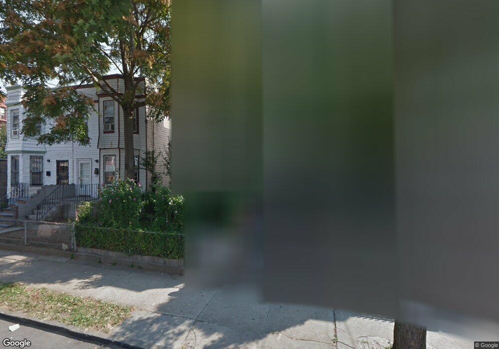 113 Lincoln Ave, Brooklyn, NY 11208 - photo 1