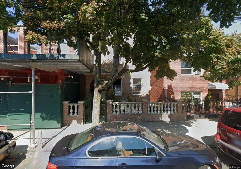 28-48 47th St unit 1st Floor, Queens, NY 11103 - photo 1