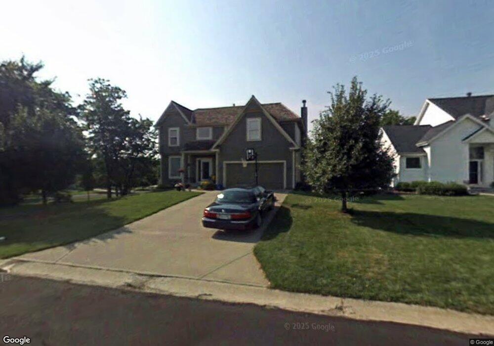 5701 W 154th St, Overland Park, KS 66223 - photo 1