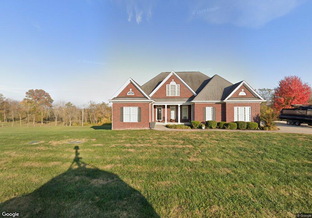 718 Colston Ln, Frankfort, KY 40601 - photo 1