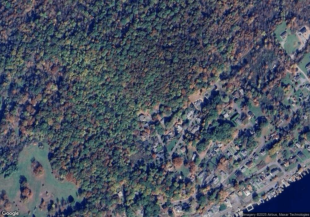 31 Spruce St, Harveys Lake, PA 18618 - photo 1