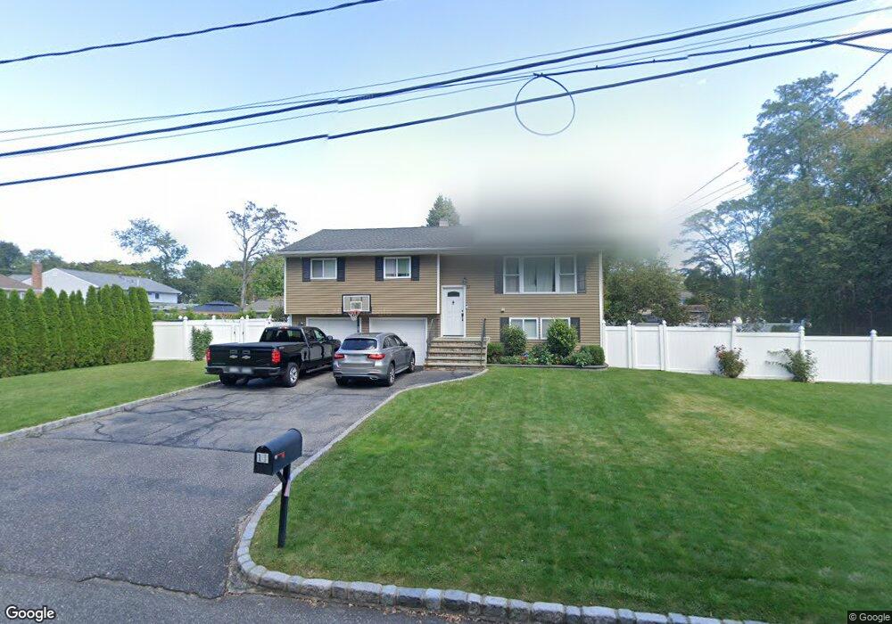11 Eaton Place, Huntington Station, NY 11746 - photo 1