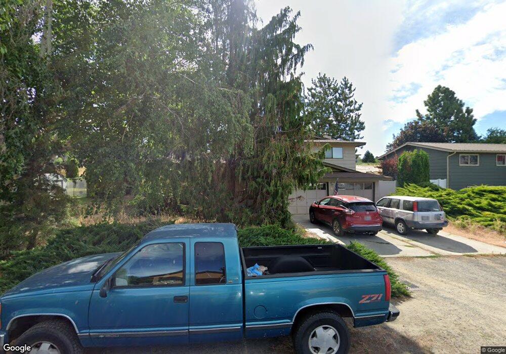 831 N Jennifer Ln, East Wenatchee, WA 98802 - photo 1