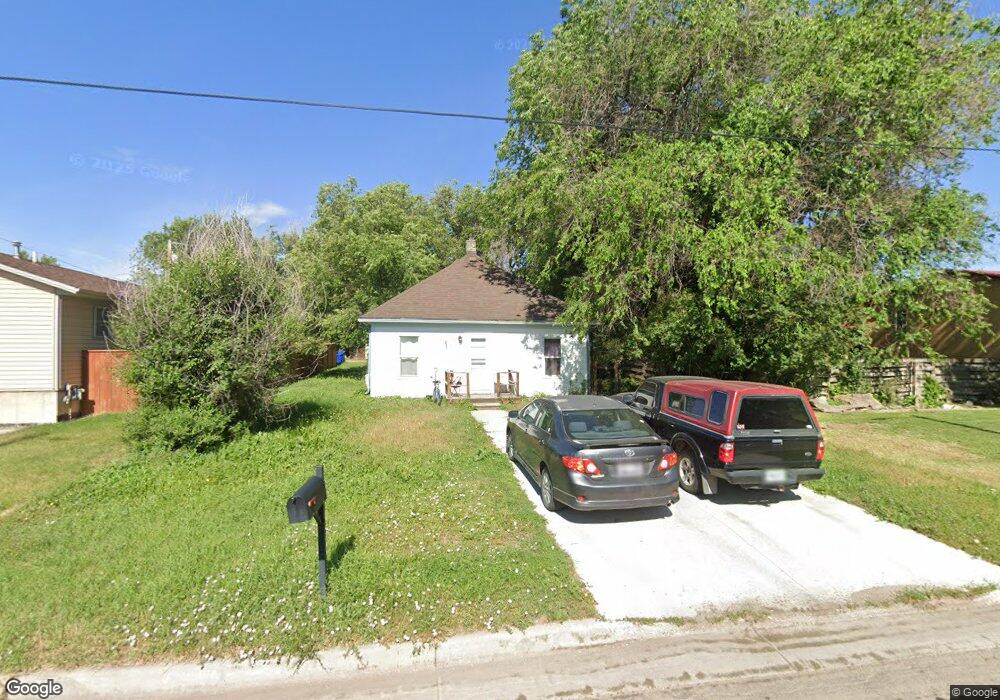 1324 Parker Ave, Sheridan, WY 82801 - photo 1