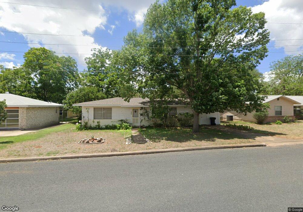 109 W Nimitz St, Fredericksburg, TX 78624 - photo 1