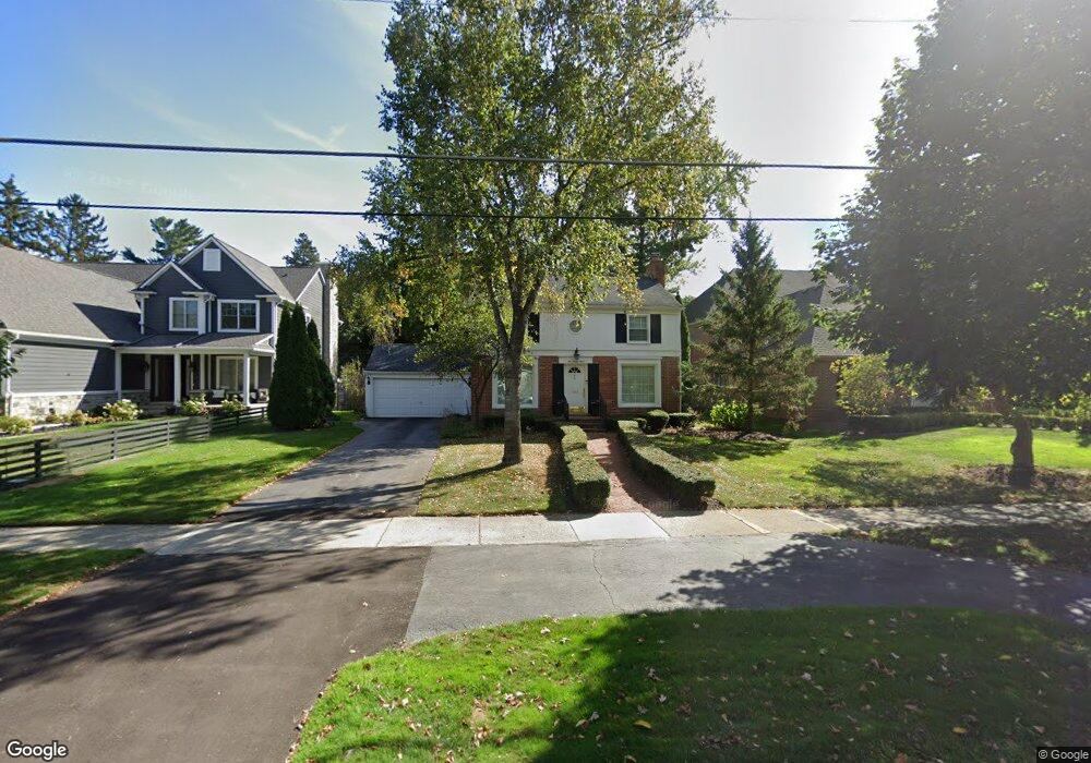 694 Chesterfield Ave unit Bldg-Unit, Birmingham, MI 48009 - photo 1