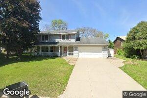 5957 Birchwood St, Saint Paul, MN 55126