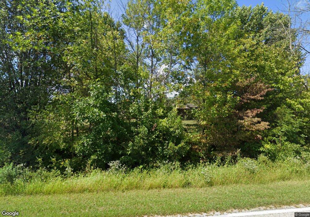 3760 Crossing Ln, Columbus, IN 47201 - photo 1