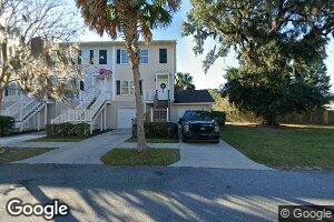 308 Laurel Oak Ln, Savannah, GA 31404
