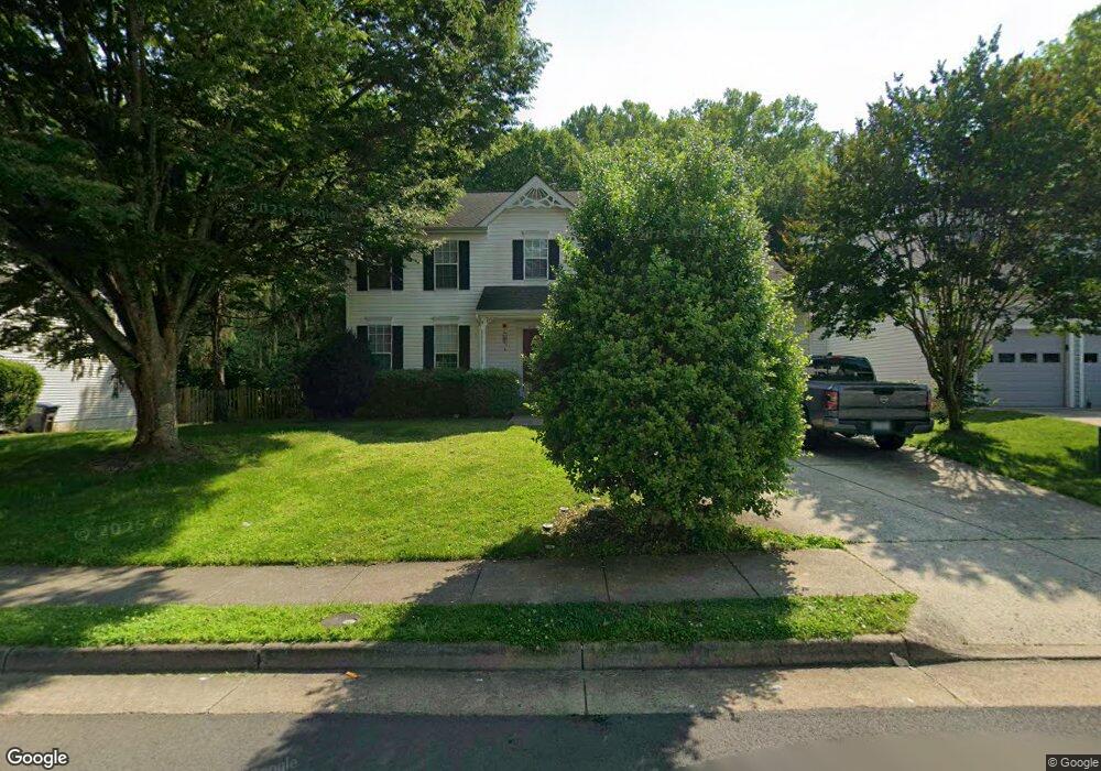 9242 Matthew Dr, Manassas Park, VA 20111 - photo 1