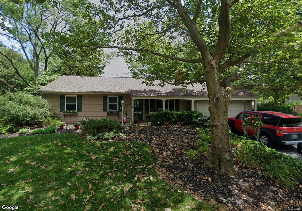 4406 Kenny Rd, Columbus, OH 43220 - photo 1