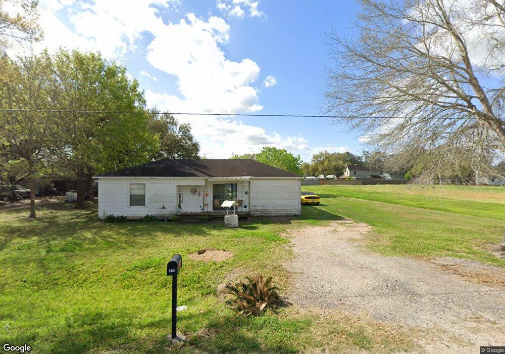 319 Stockton St, East Bernard, TX 77435 - photo 1