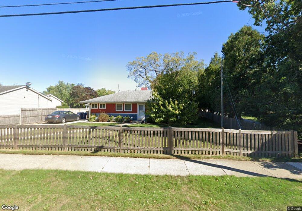 1519 N Sheridan Rd, Waukegan, IL 60085 - photo 1