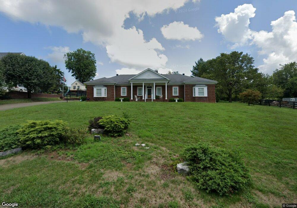 845 Southgate Dr, Harrodsburg, KY 40330 - photo 1