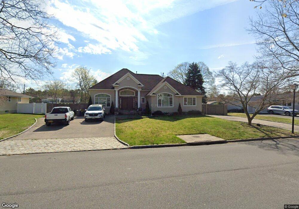 24 Lauren Ave, Dix Hills, NY 11746 - photo 1