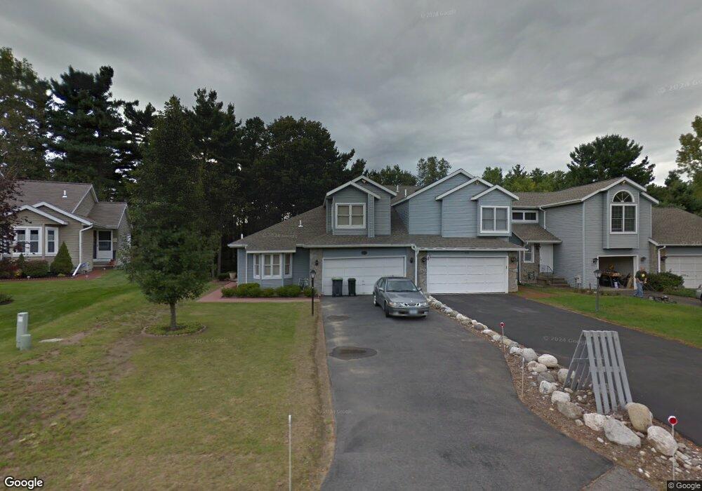 537 Highwood Cir, Albany, NY 12203 - photo 1