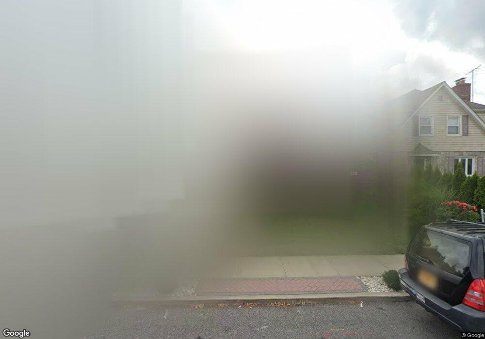 73-43 183rd St, Flushing, NY 11366 - photo 1