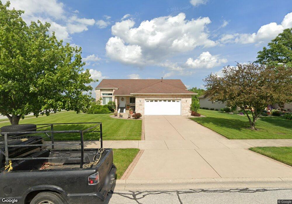 533 Rose Bush Ln, Dyer, IN 46311 - photo 1