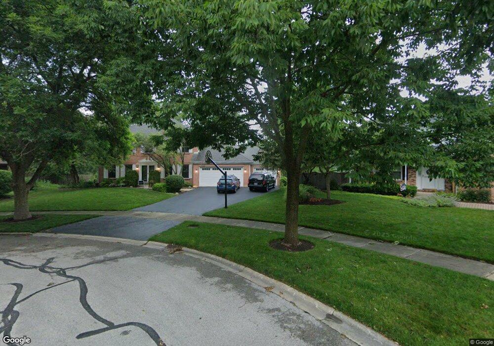 411 Robin Hill Dr, Naperville, IL 60540 - photo 1