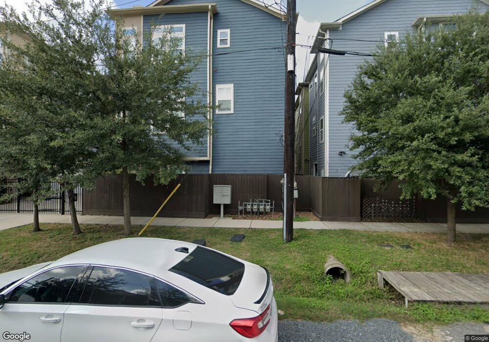 609E Rutland St, Houston, TX 77007 - photo 1