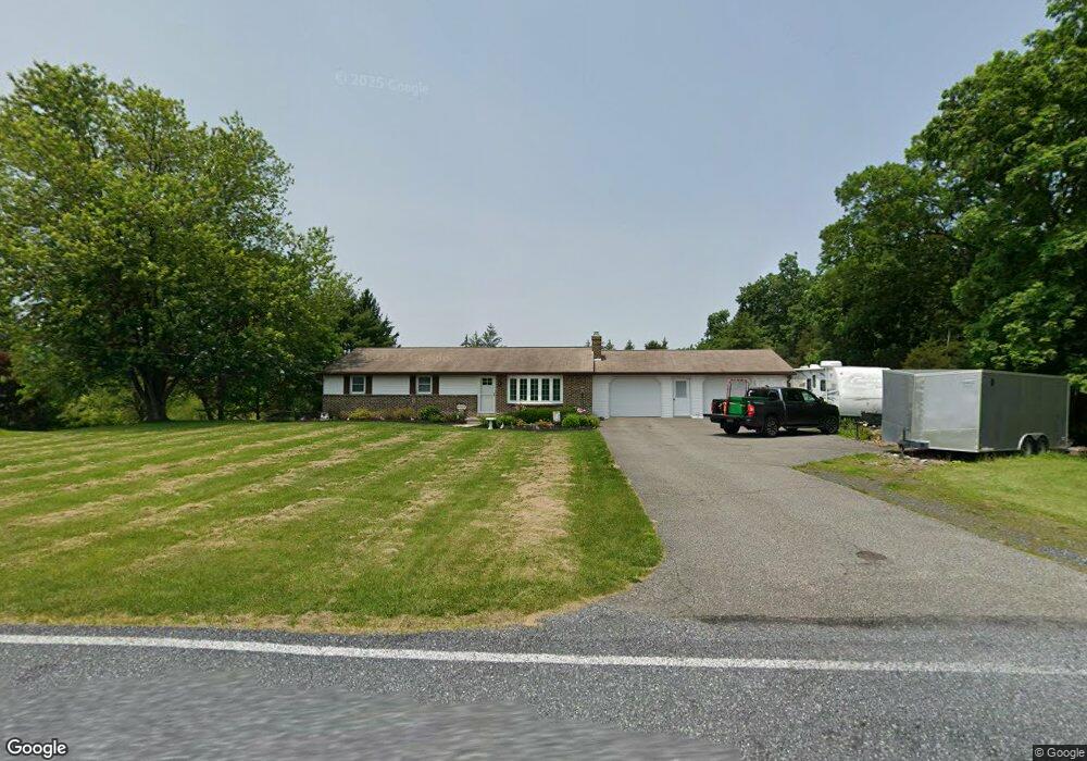 1362 W Campbell Rd, Green Lane, PA 18054 - photo 1