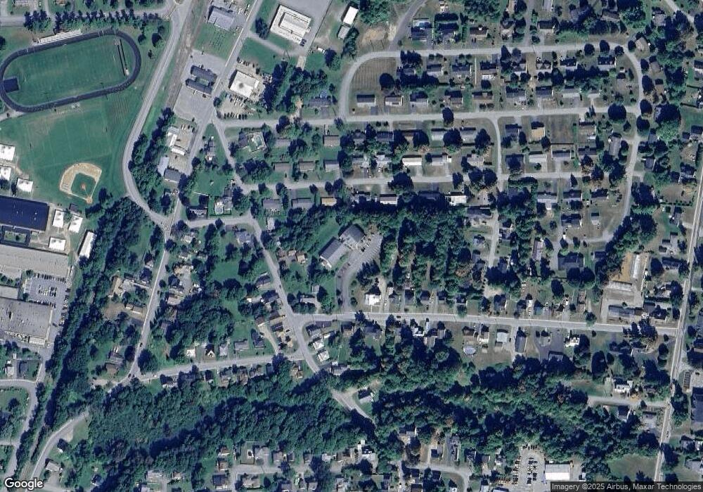 246 Elm St unit 104, Newport, VT 05855 - photo 1