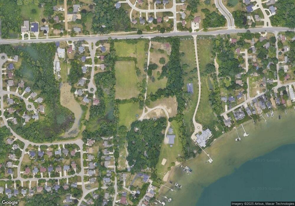 2201 Oak Park Dr, West Bloomfield, MI 48324 - photo 1