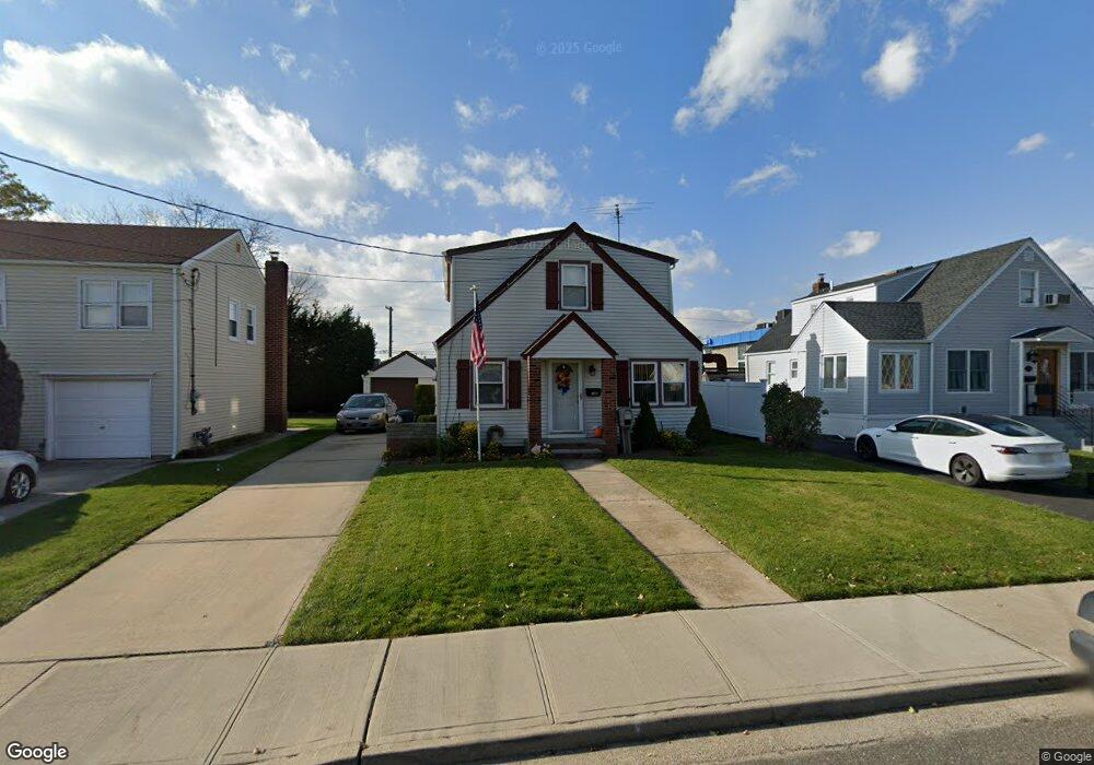 3300 5th St, Oceanside, NY 11572 - photo 1