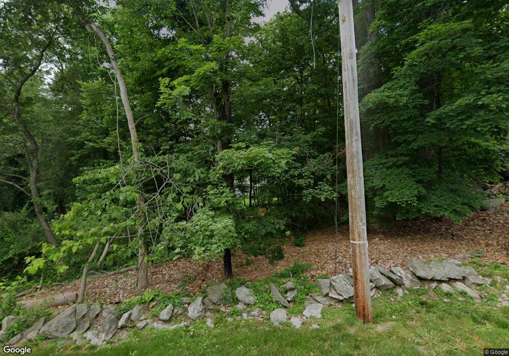 11 London Rd, Pound Ridge, NY 10576 - photo 1