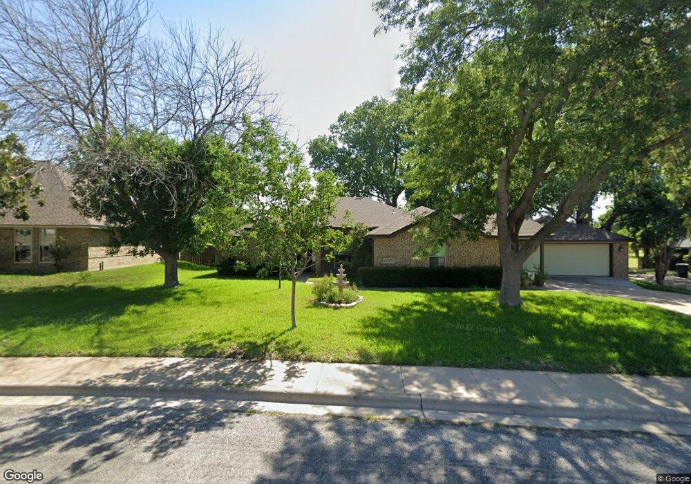 208 Texas St, Copperas Cove, TX 76522 - photo 1