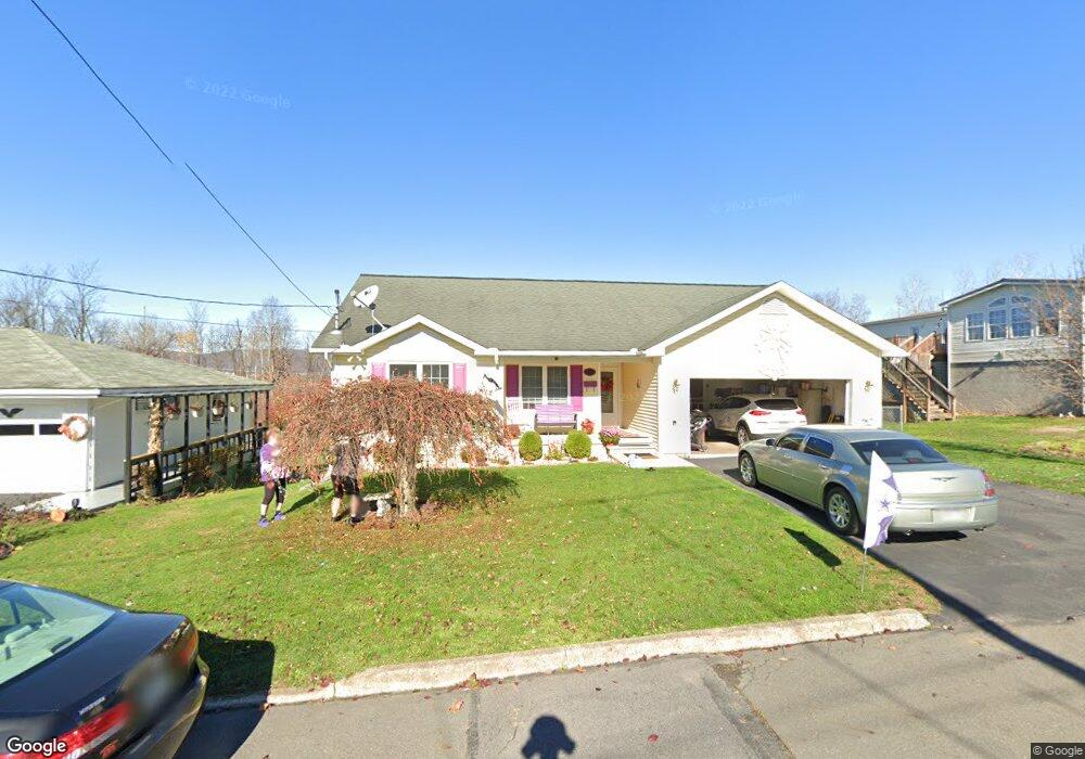 410 Jones St, Nanticoke, PA 18634 - photo 1