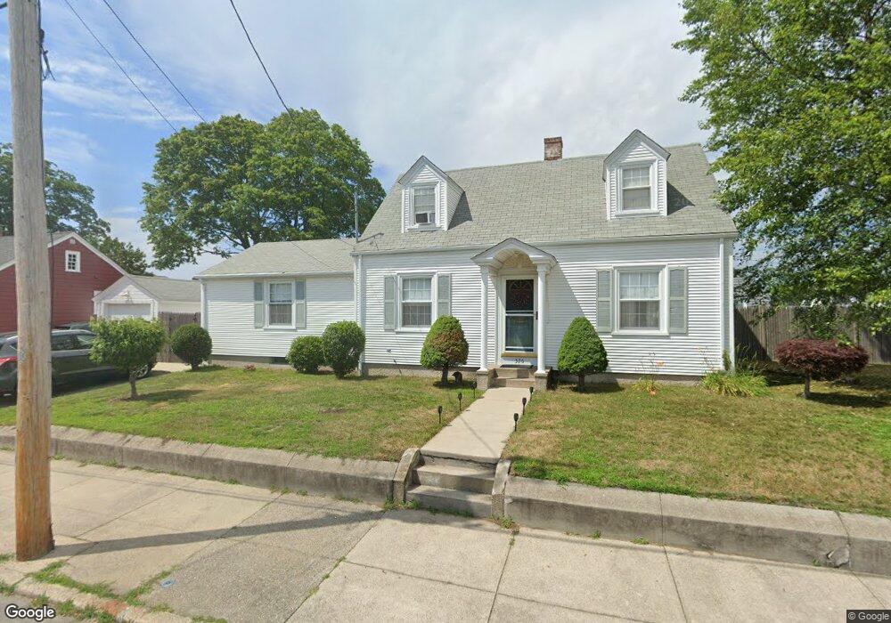 326 Vine St, Pawtucket, RI 02861 - photo 1
