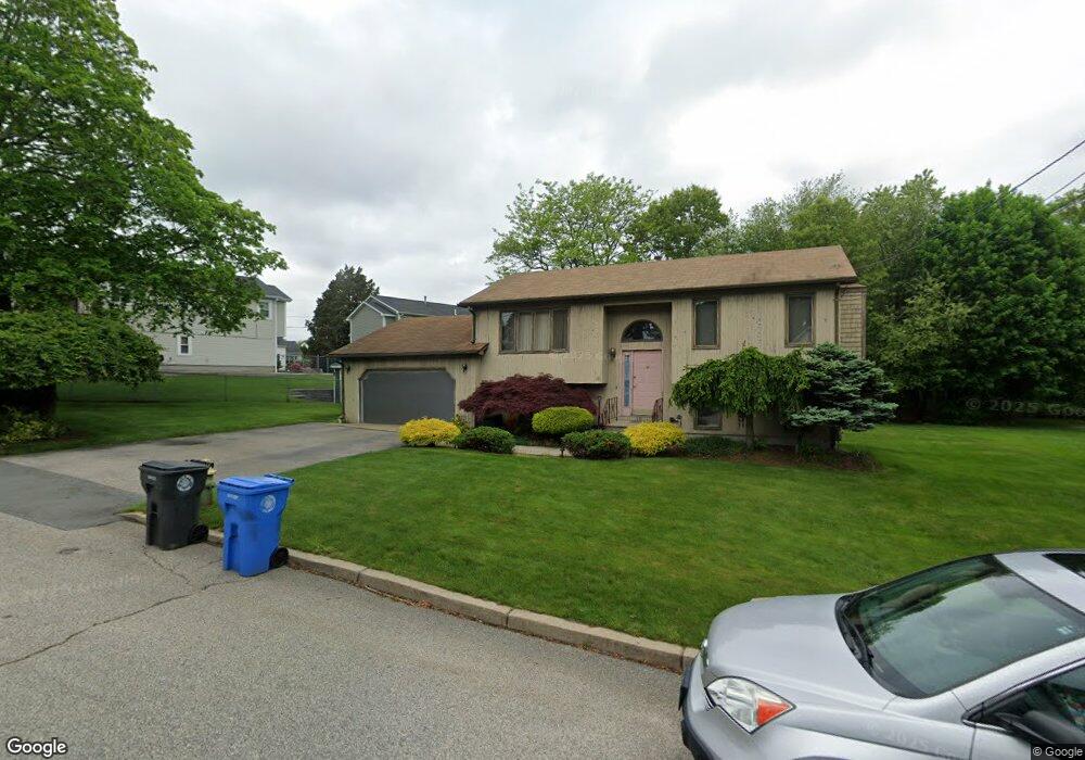 10 Arrow Glen, Cranston, RI 02921 - photo 1