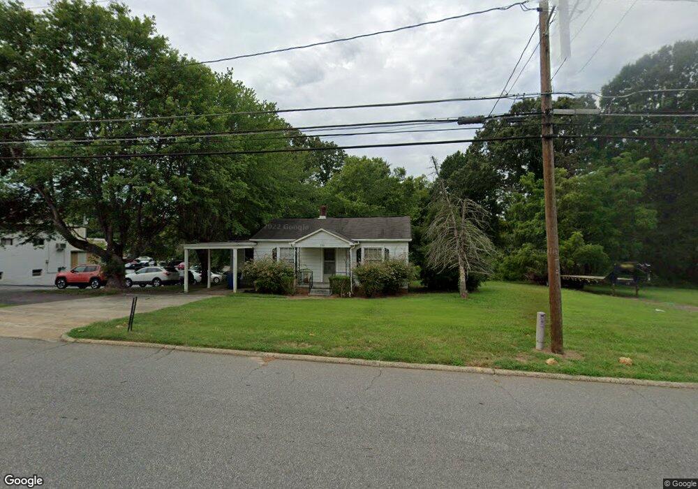 710 Salisbury Rd, Statesville, NC 28677 - photo 1