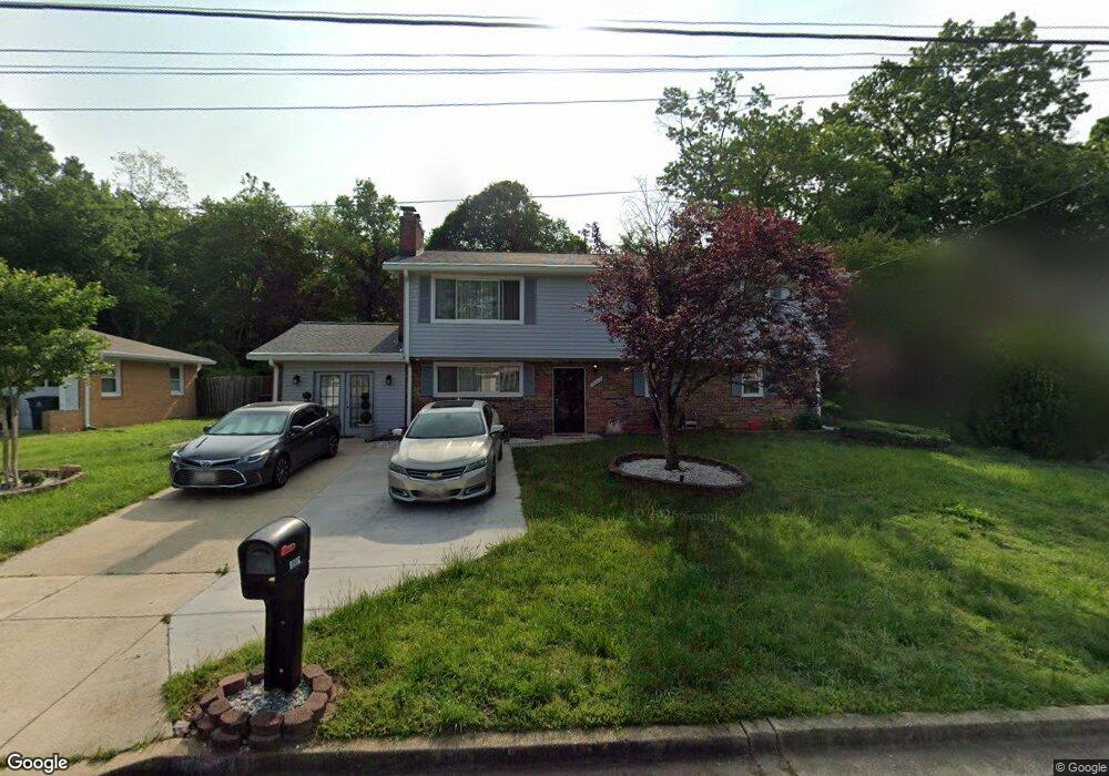 9002 Pinehurst Dr, Fort Washington, MD 20744 - photo 1