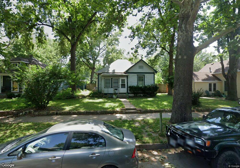 1215 Pierre St, Manhattan, KS 66502 - photo 1