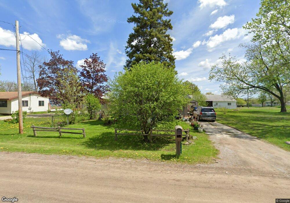 2109 Diamond Ave, Flint, MI 48532 - photo 1