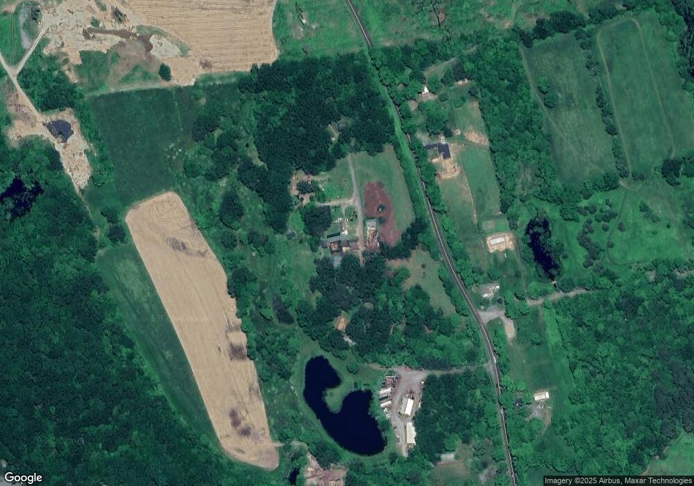 653 Flanders Rd, Woodbury, CT 06798 - photo 1