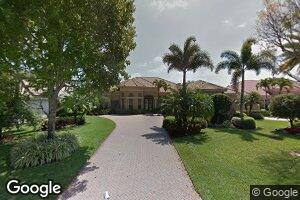 2774 Olde Cypress Dr, Naples, FL 34119