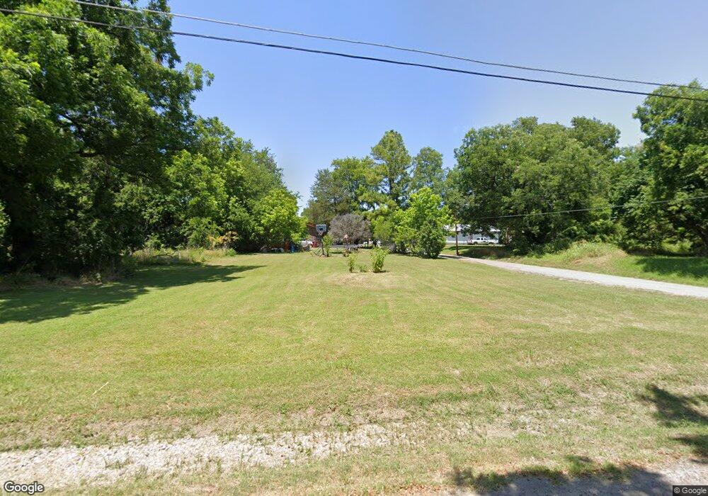 523 E 5th St, Bonham, TX 75418 - photo 1