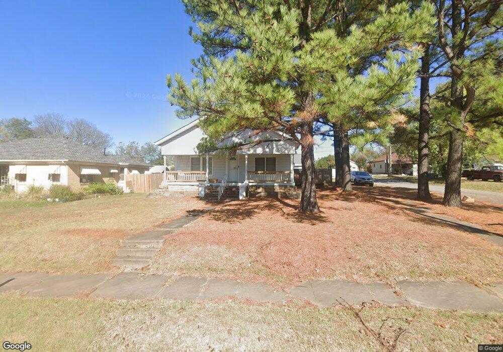 621 E 16th St, Okmulgee, OK 74447 - photo 1