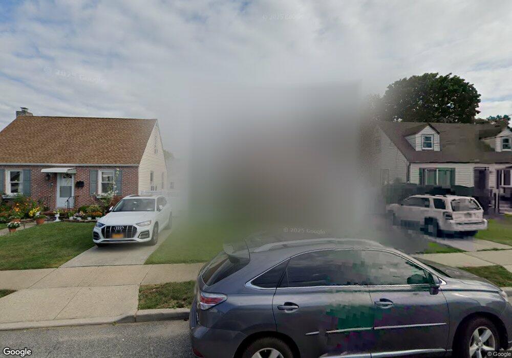 630 Wool Ave, Franklin Square, NY 11010 - photo 1