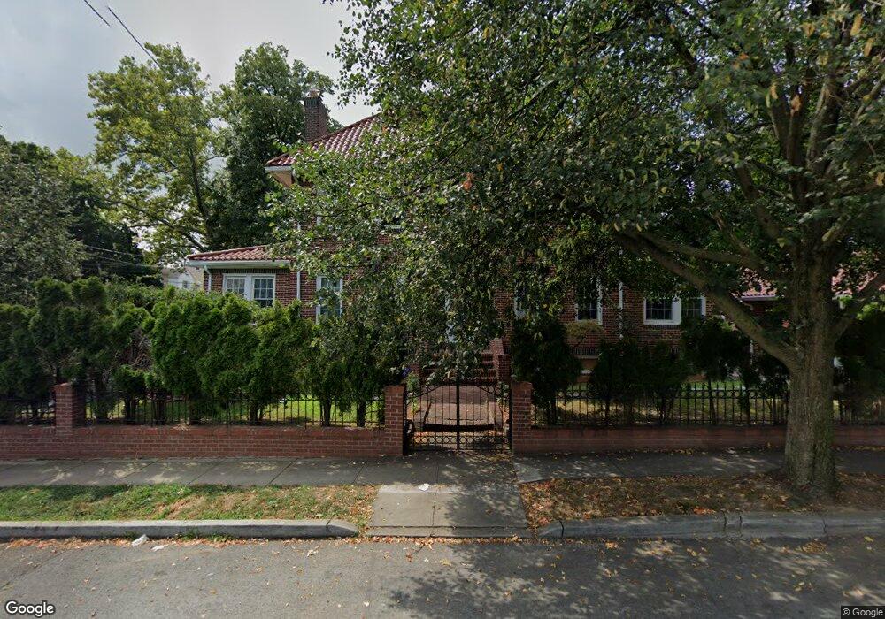 14834 Laburnum Ave, Flushing, NY 11355 - photo 1