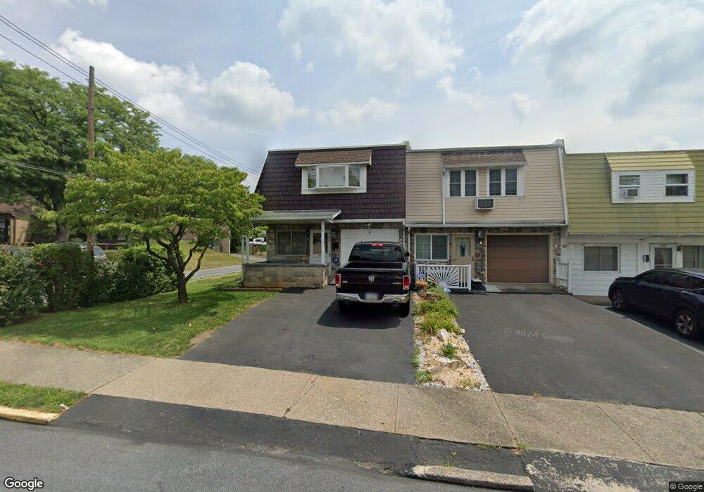 889 N Kiowa St, Allentown, PA 18109 - photo 1