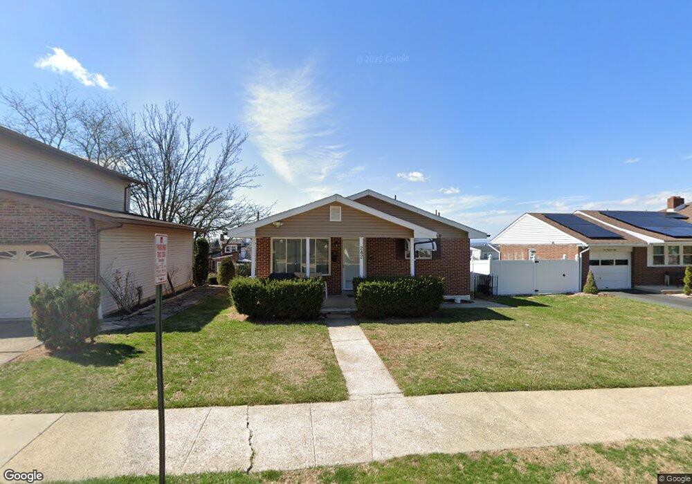 242 N 14th St, Reading, PA 19604 - photo 1