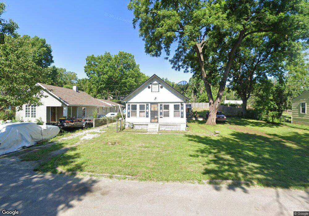 7008 Walrond Ave, Kansas City, MO 64132 - photo 1