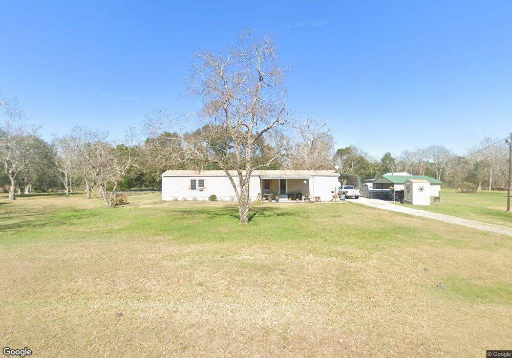 19102 Forest St, Alvin, TX 77511 - photo 1