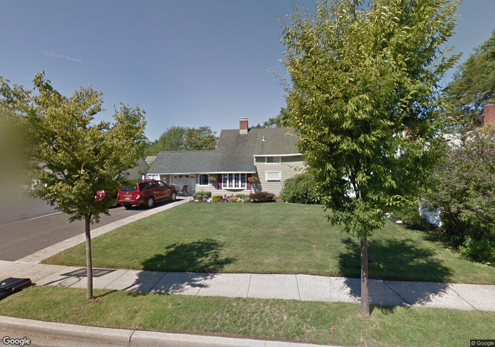 23 Swing Ln, Levittown, NY 11756 - photo 1