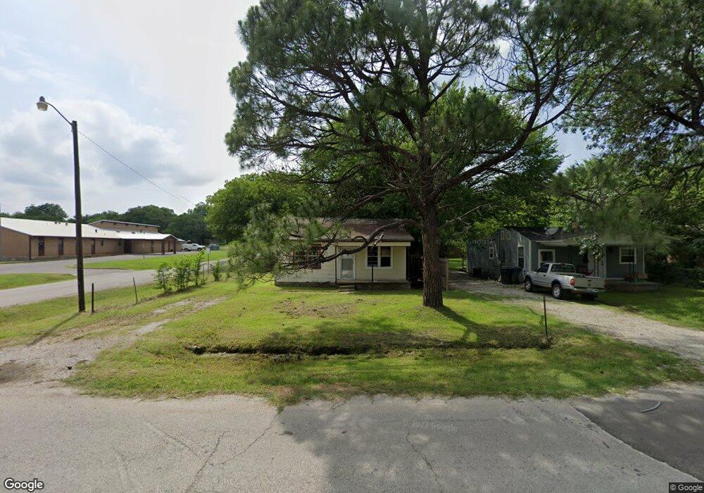 1221 C St SE, Ardmore, OK 73401 - photo 1