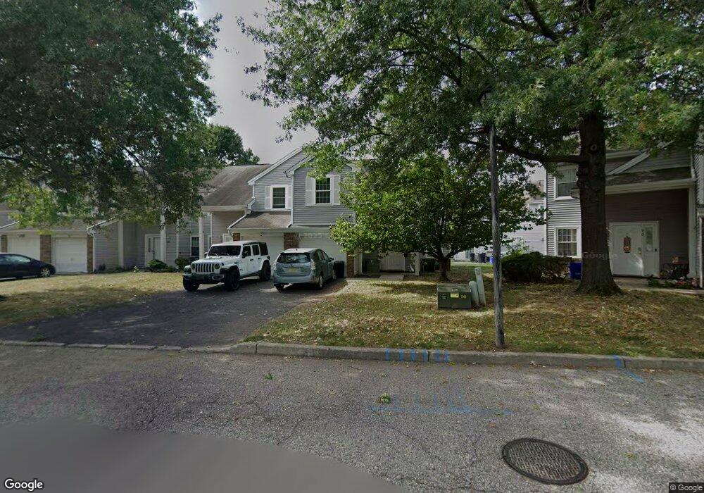 88 Lawrence Ln, New Brunswick, NJ 08901 - photo 1